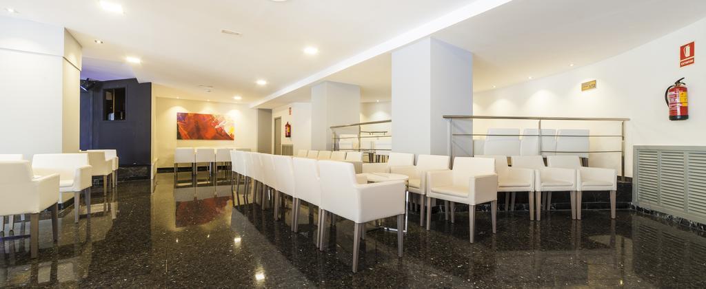 Globales Palmanova Hotel Екстериор снимка