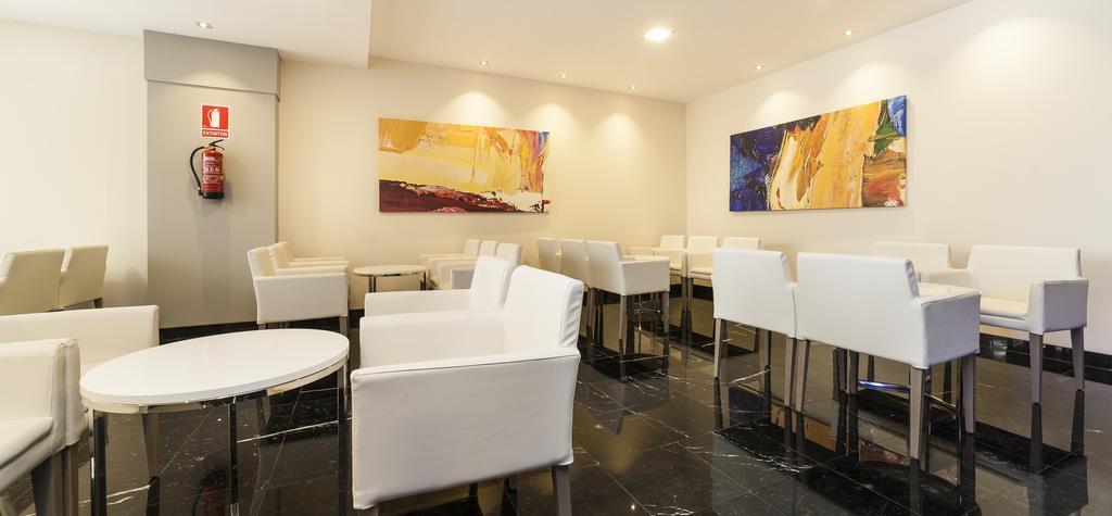 Globales Palmanova Hotel Екстериор снимка