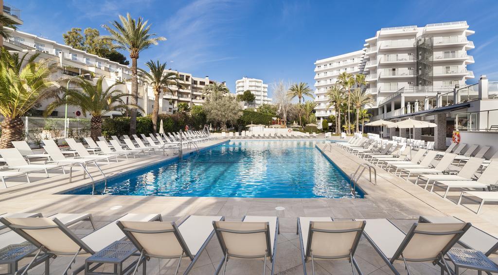 Globales Palmanova Hotel Екстериор снимка