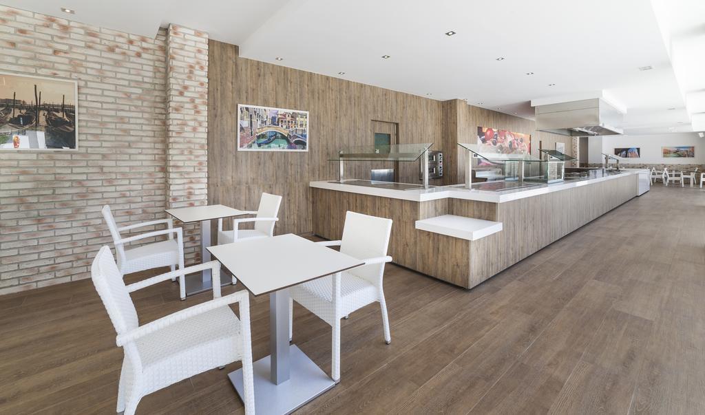Globales Palmanova Hotel Екстериор снимка