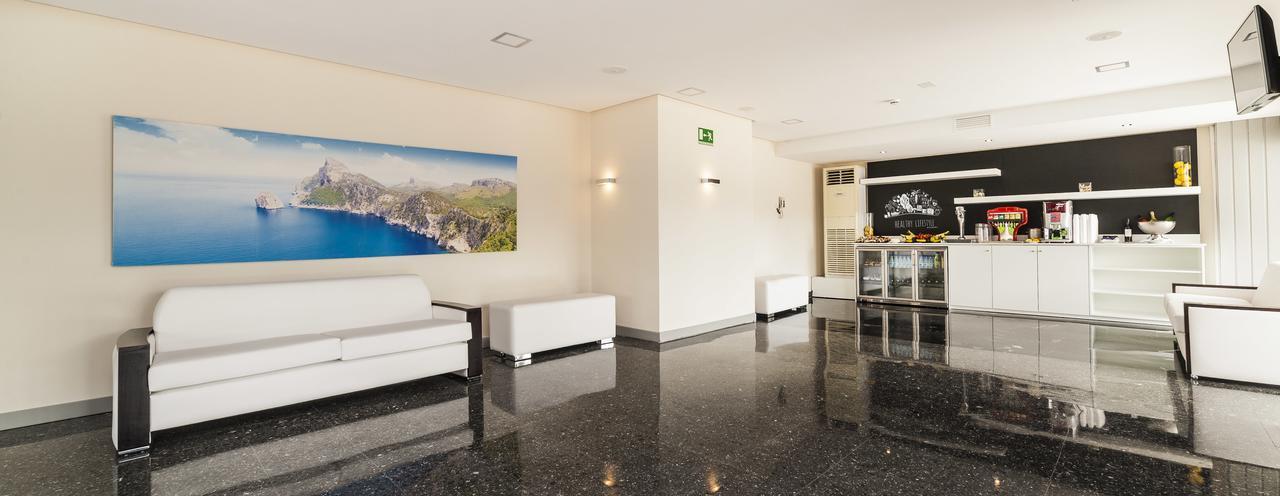 Globales Palmanova Hotel Екстериор снимка