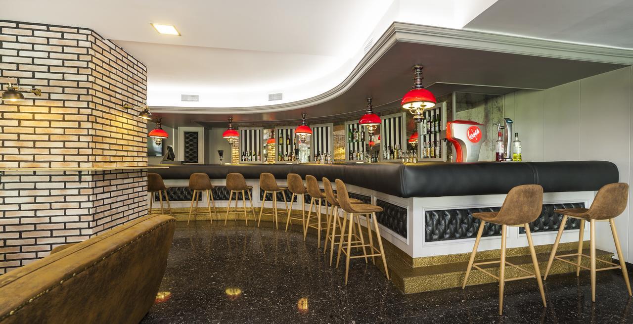 Globales Palmanova Hotel Екстериор снимка
